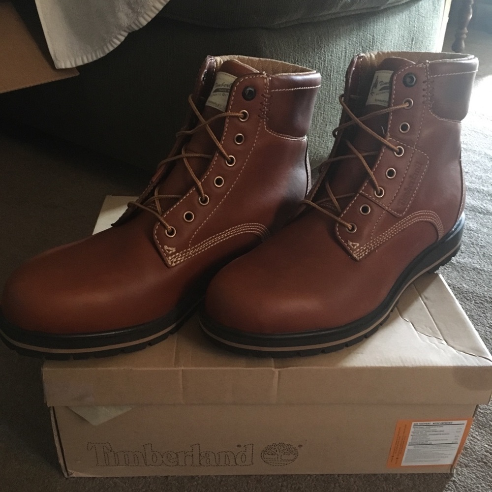 NEW Men’s Timberland Boots